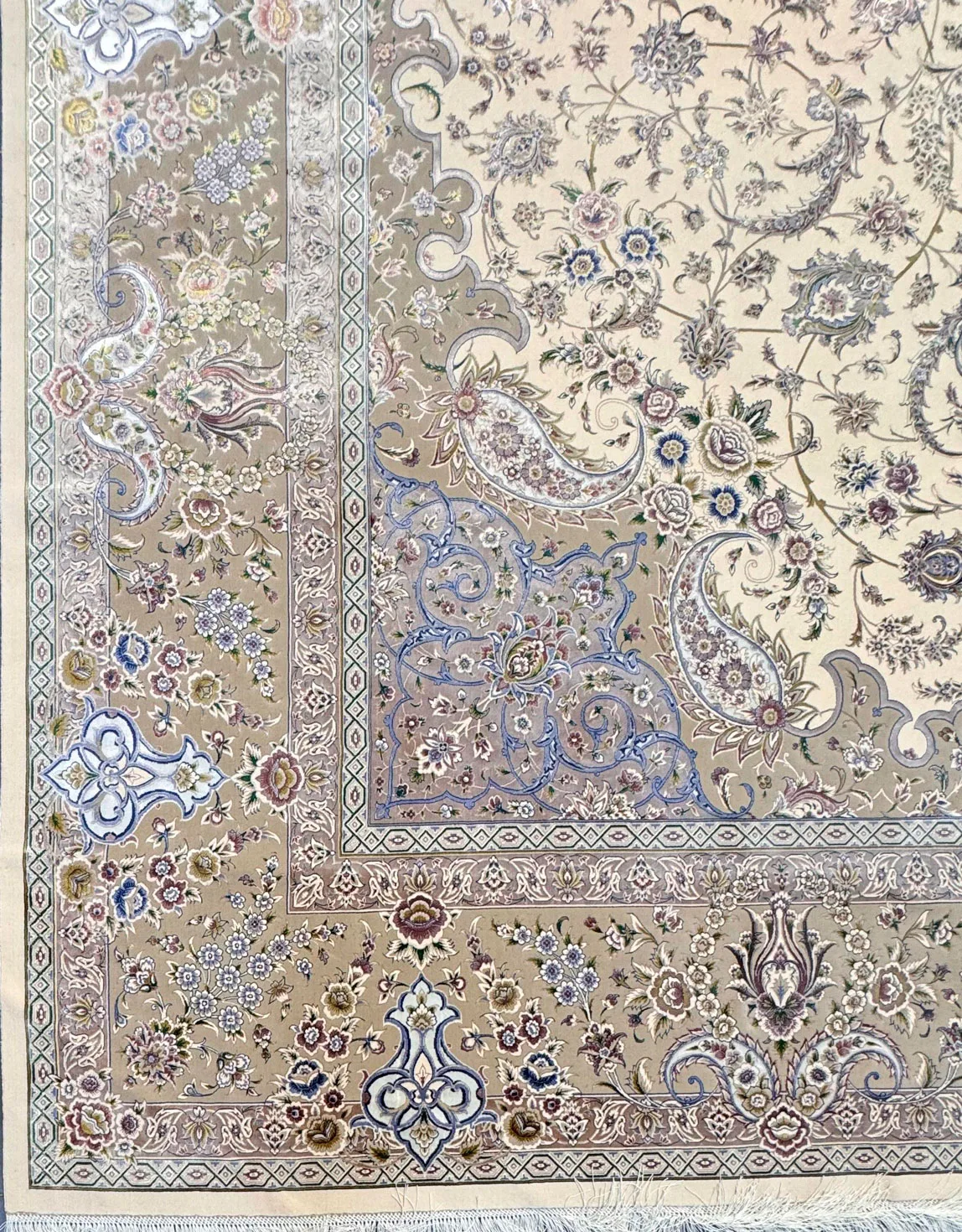 Ковер машинной работы Isfahan Culture