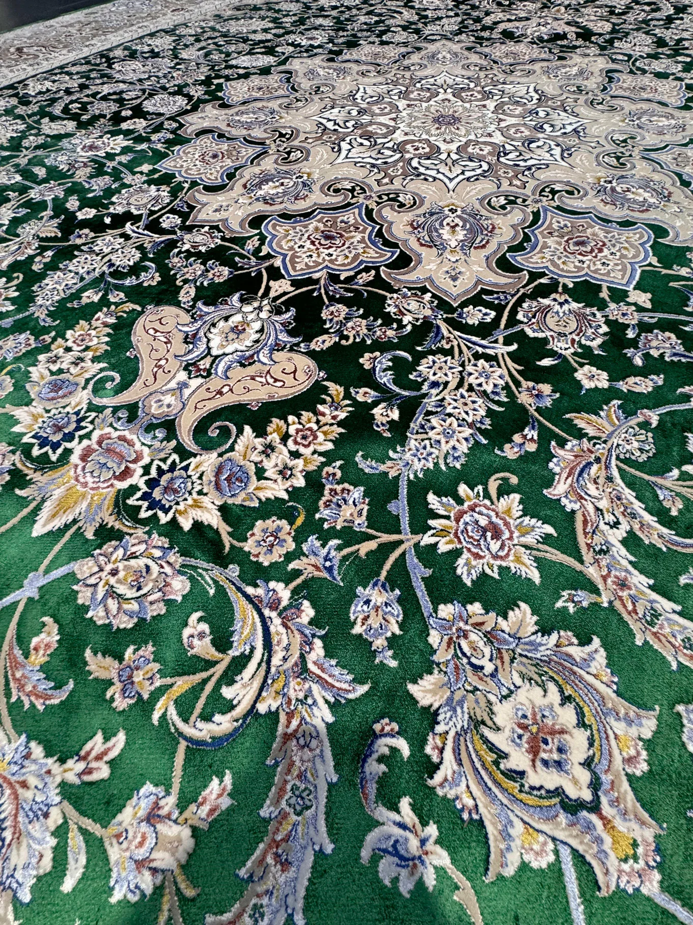 Ковер машинной работы Isfahan Culture