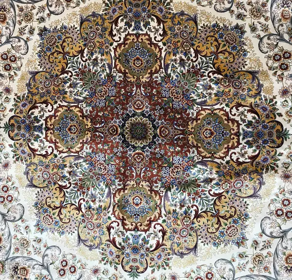 Ковер машинной работы QUM