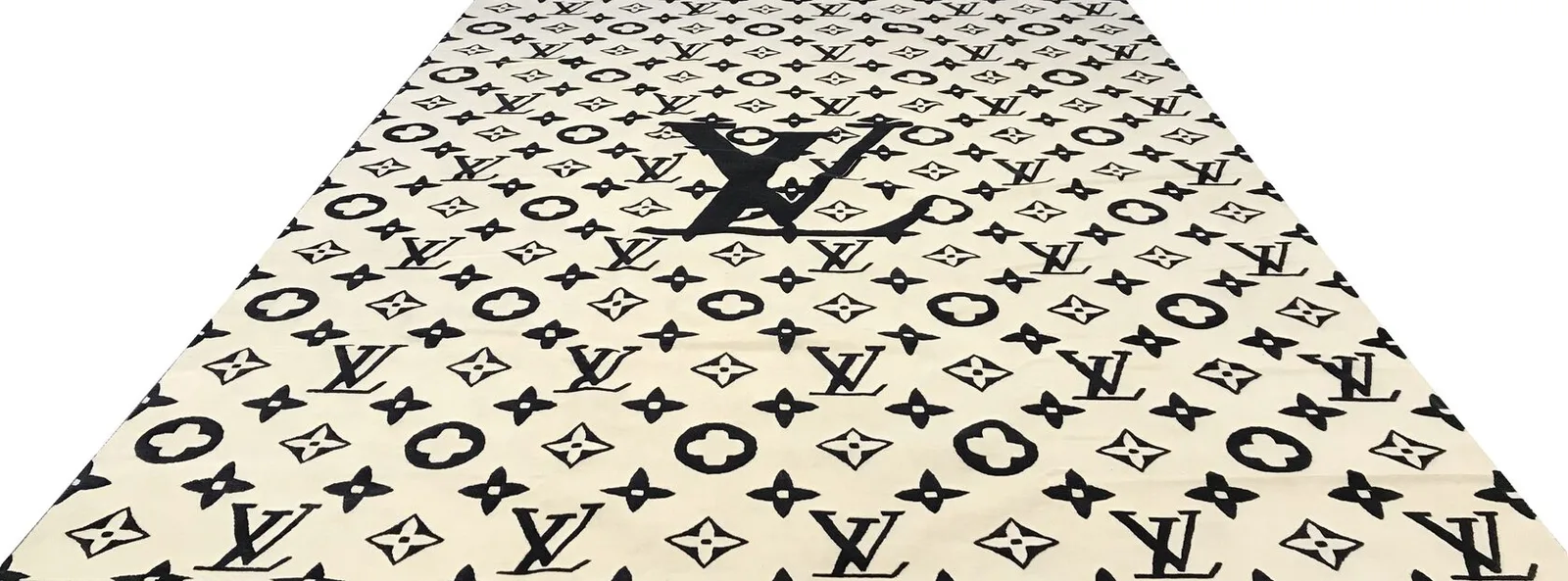 Ковер ручной работы Louis Vuitton Черно-белый