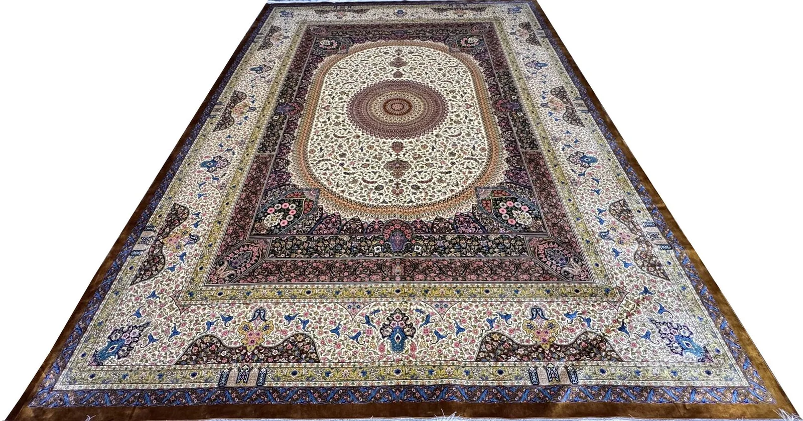 Ковер машинной работы Kashan Style