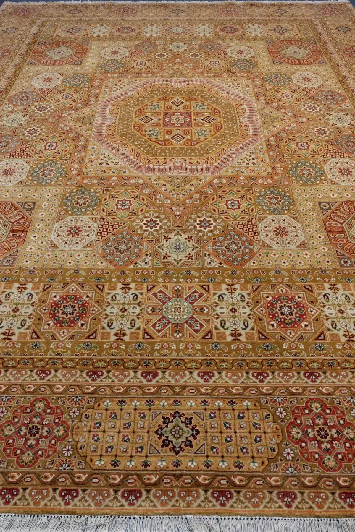 Ковер ручной работы Classic Tapestry