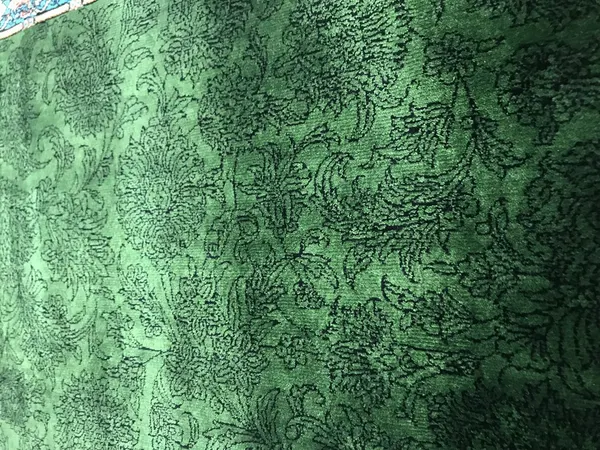 Ковер машинной работы French Emerald