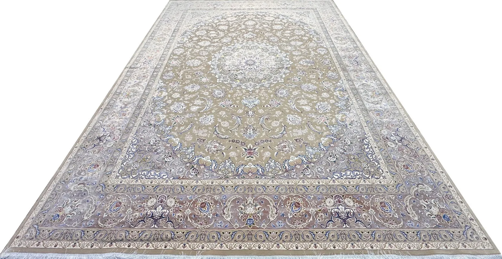Ковер машинной работы Isfahan Culture