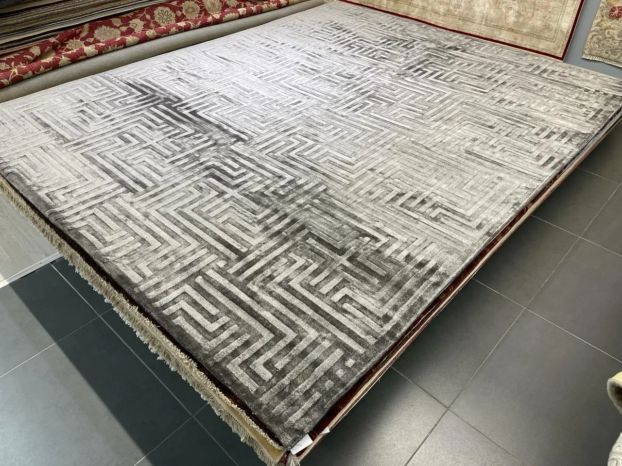 Ковер ручной работы Viscose Geometry