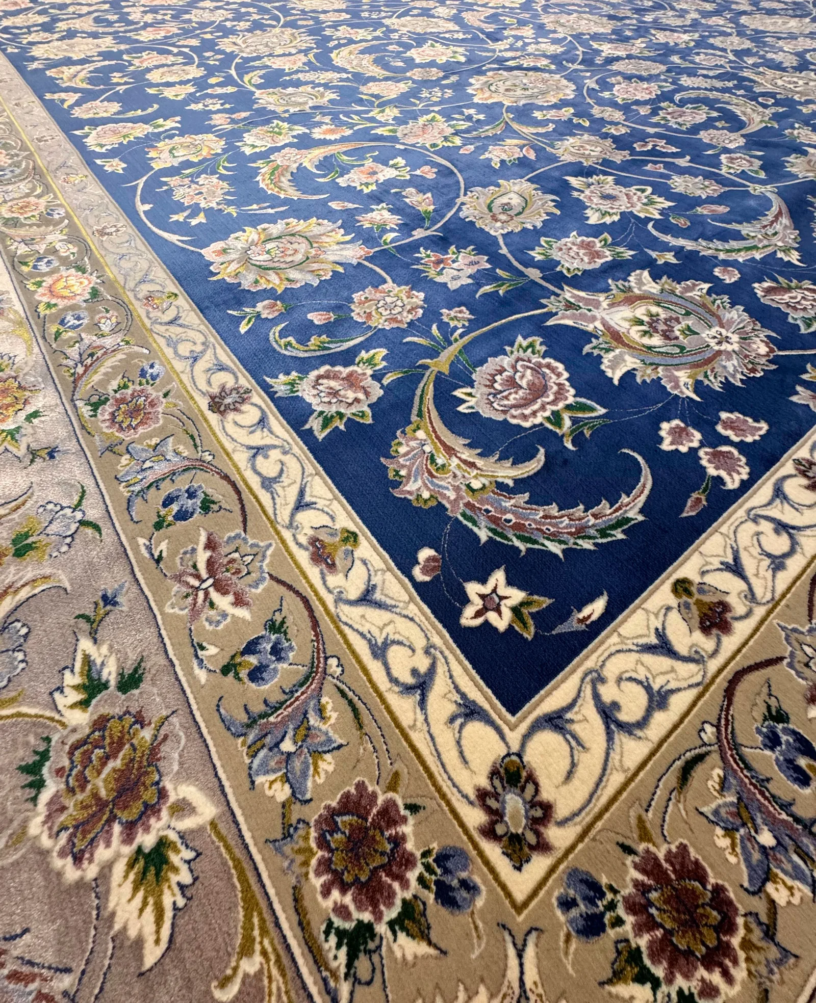 Ковер машинной работы Isfahan Culture