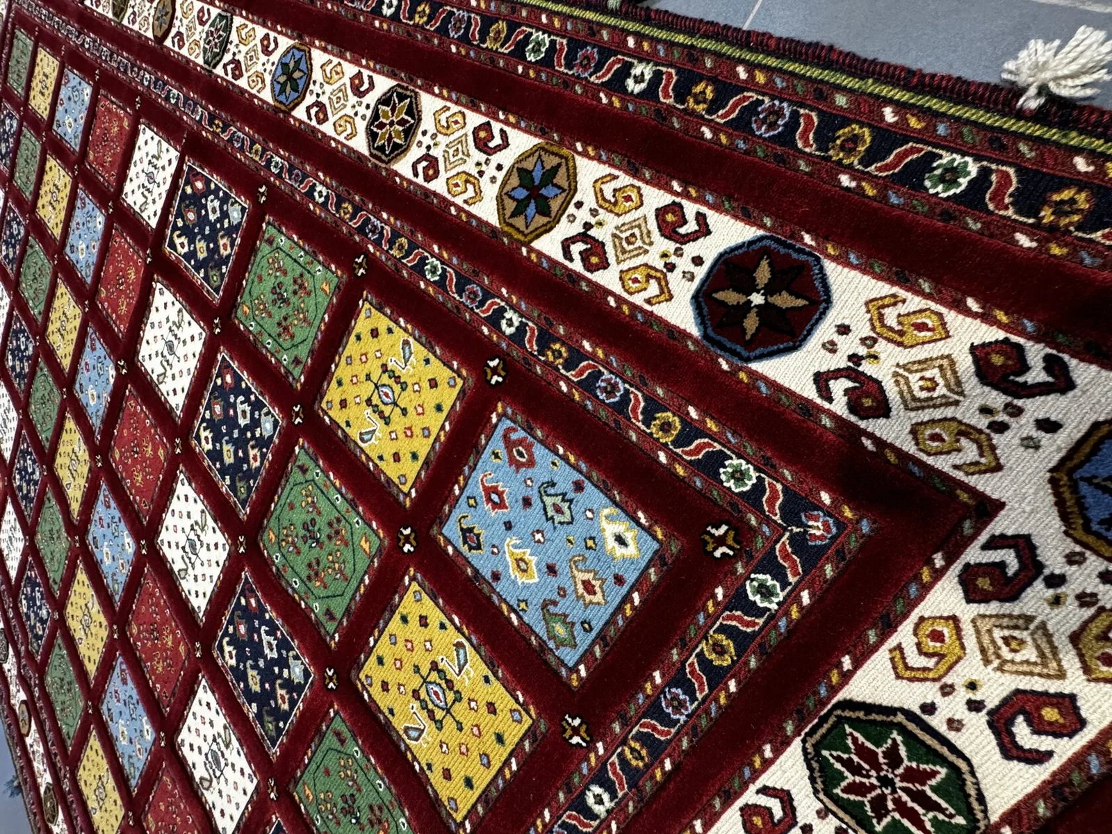 Ковер ручной работы Jewel Tapestry
