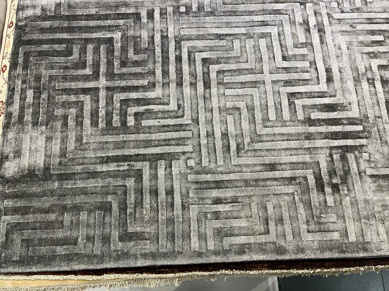 Ковер ручной работы Viscose Geometry