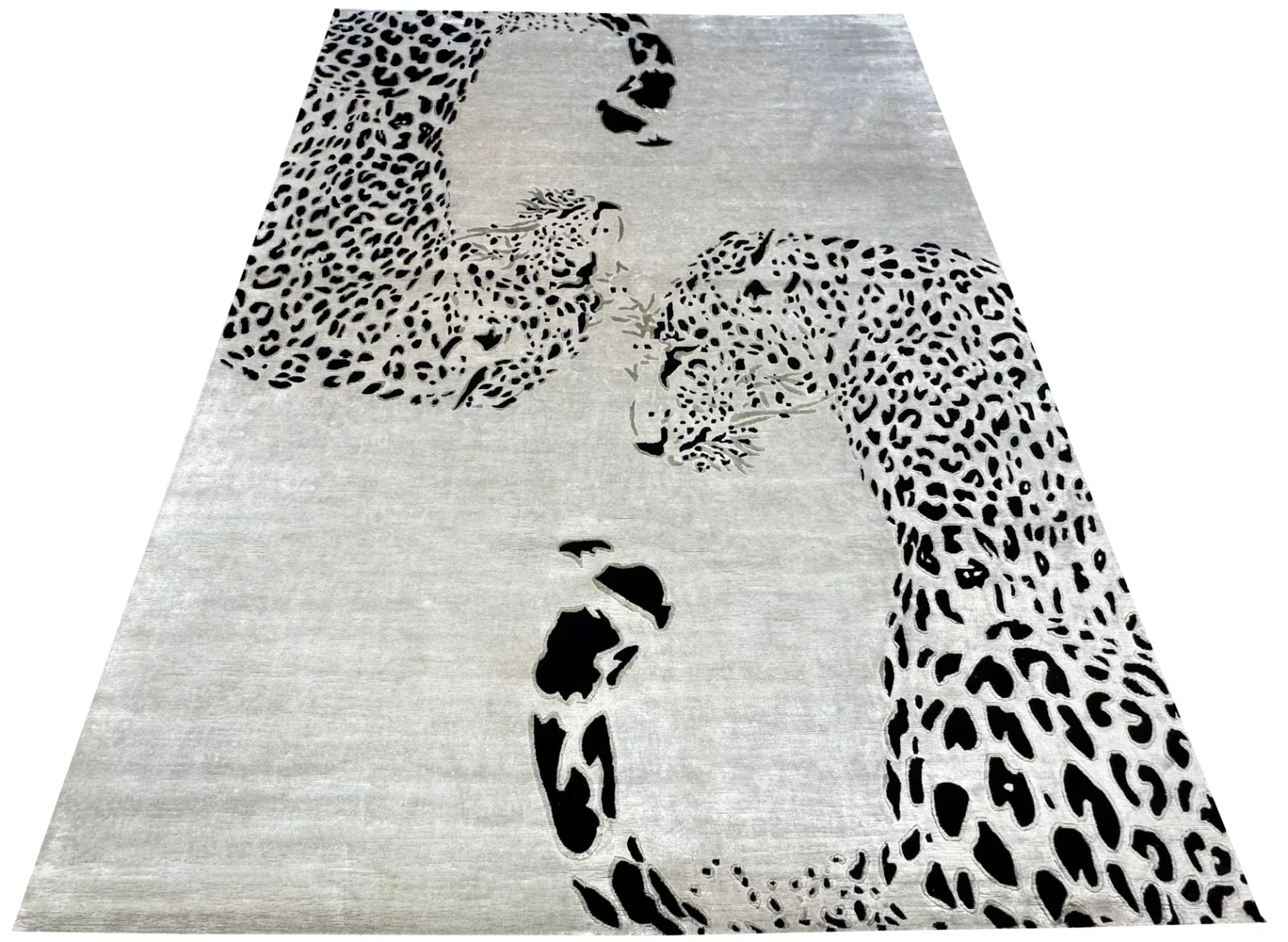 Ковер ручной работы Moonlit Leopard