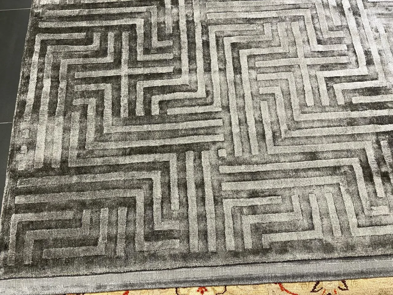 Ковер ручной работы Viscose Geometry