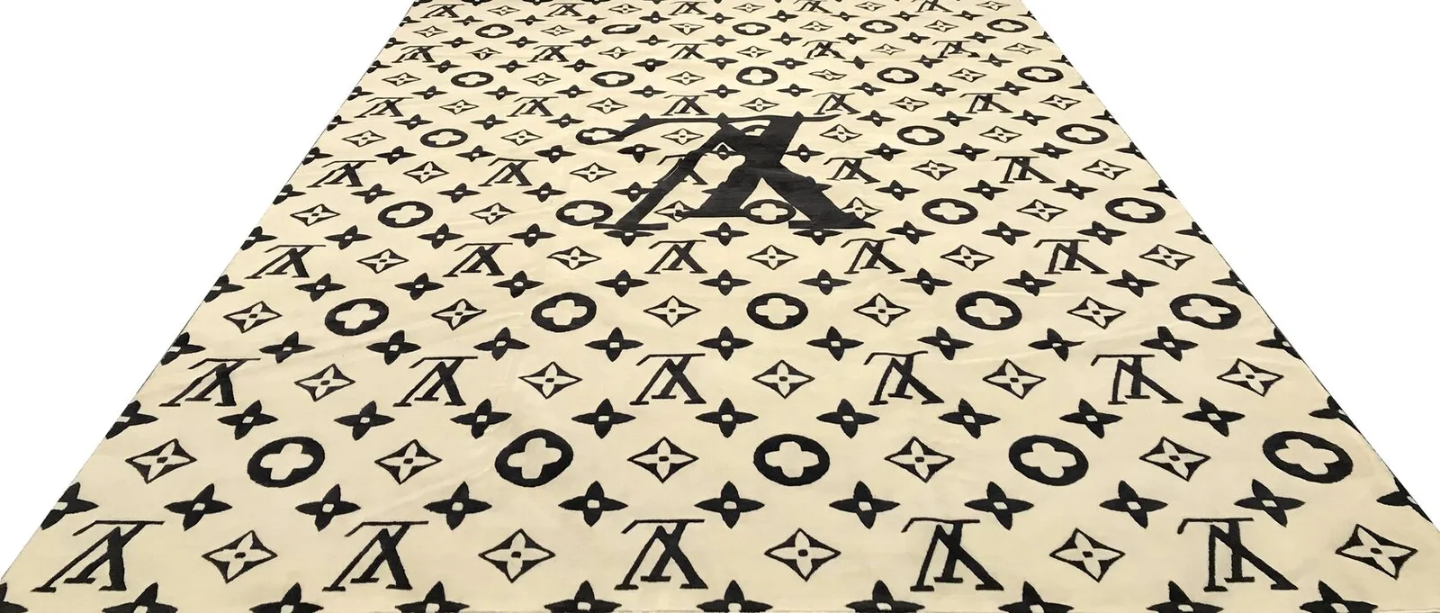 Ковер ручной работы Louis Vuitton Черно-белый