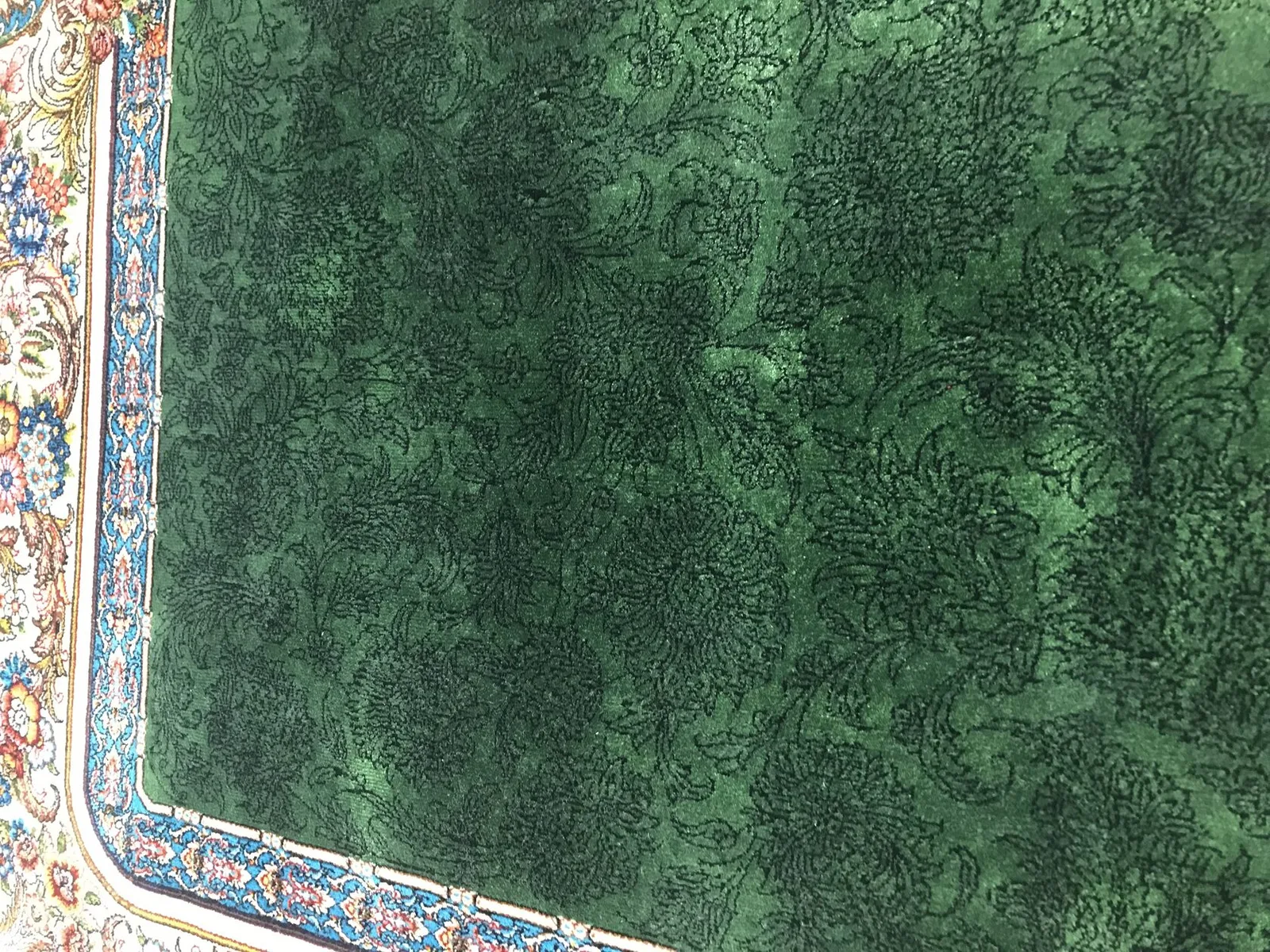 Ковер машинной работы French Emerald