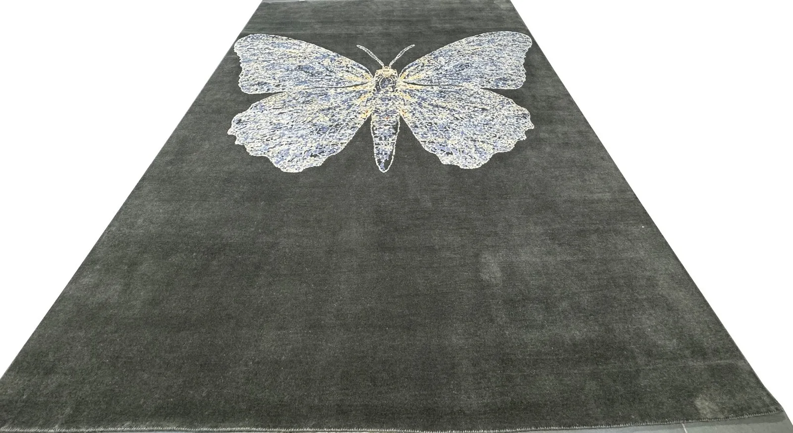 Ковер ручной работы Midnight Butterfly