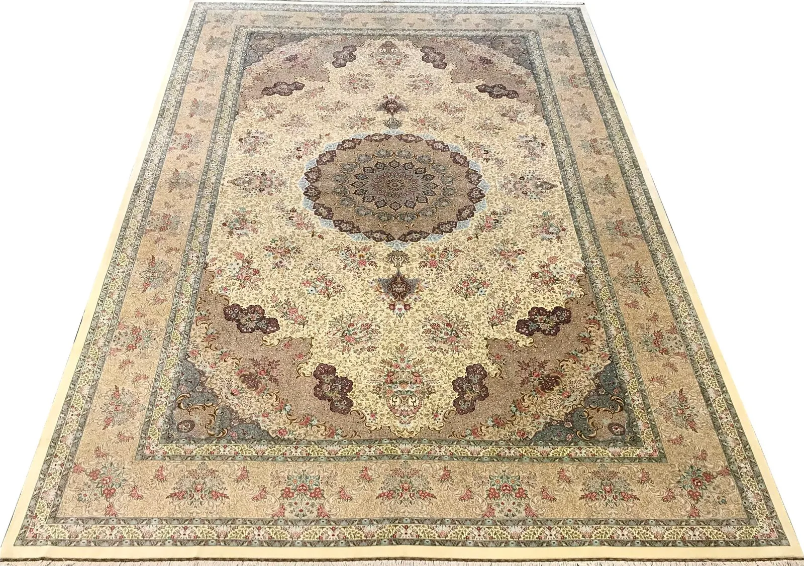 Персидский Ковер ручной работы Abassi Carpet