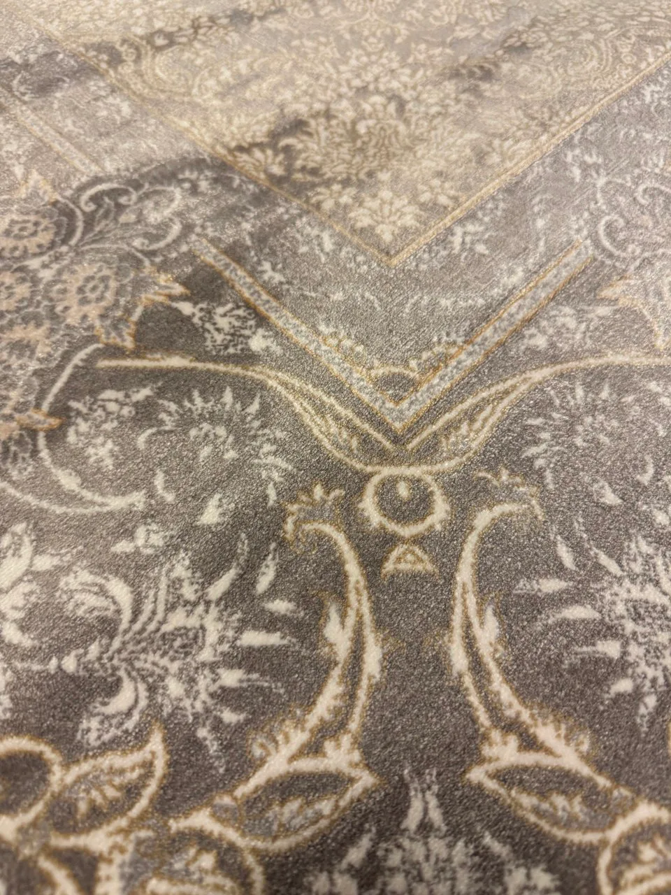 Ковер машинной работы Montana