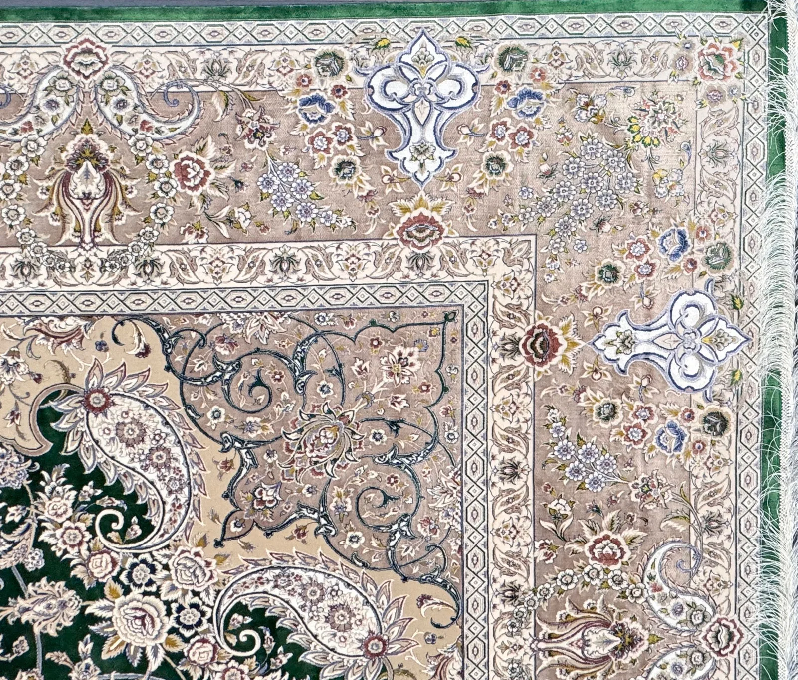 Ковер машинной работы Isfahan Culture