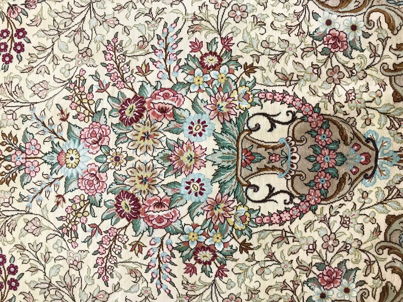 Персидский Ковер ручной работы Abassi Carpet