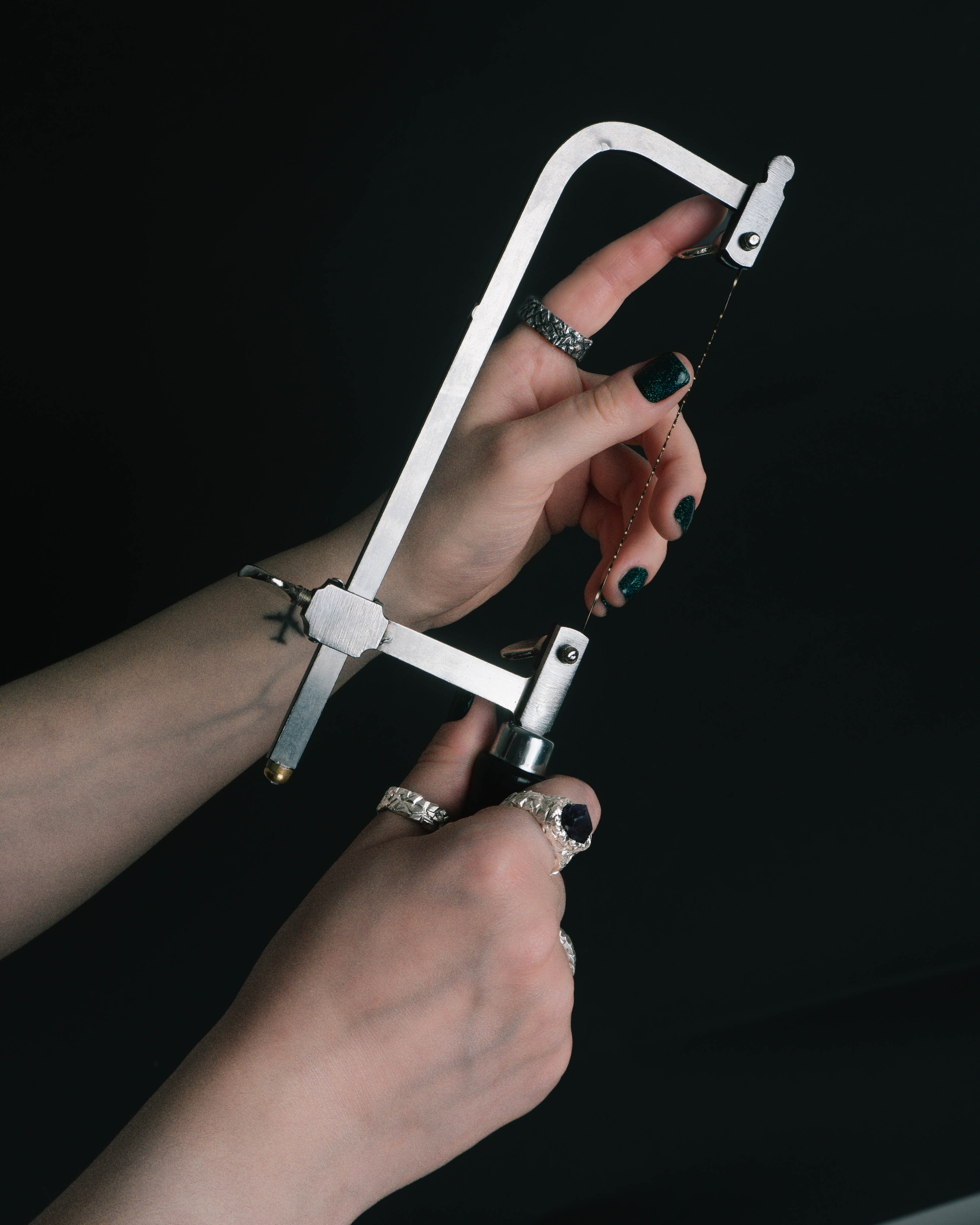 Работа с ювелирным лобзиком