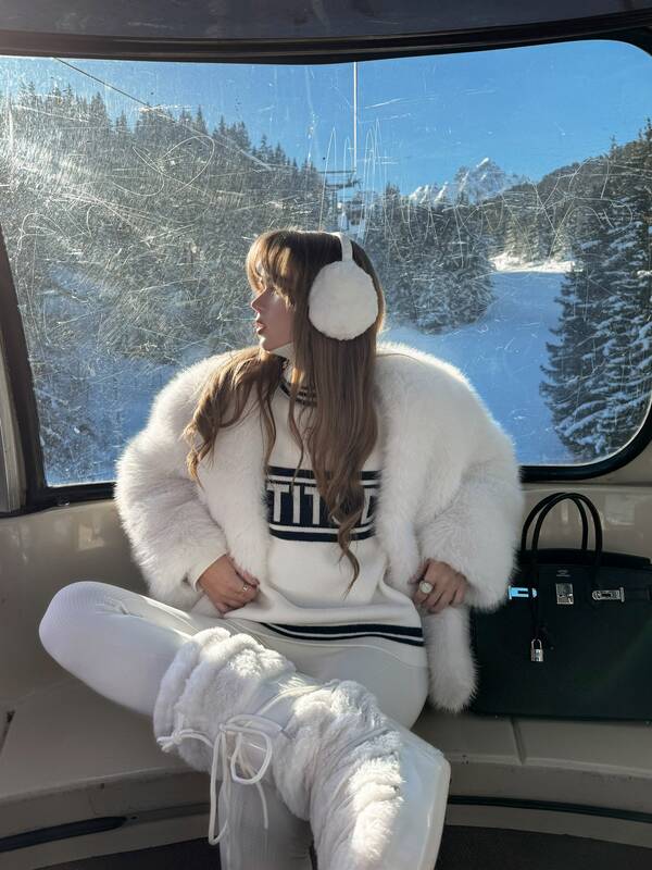 Short eco-fur coat with lush pile :: LICHI - Online fashion store