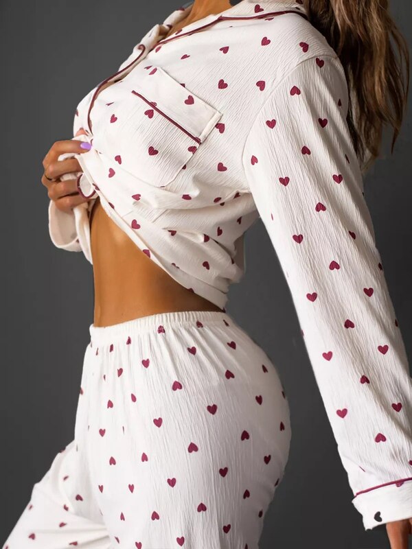 Pajamas with pants and a shirt with hearts, Purrr