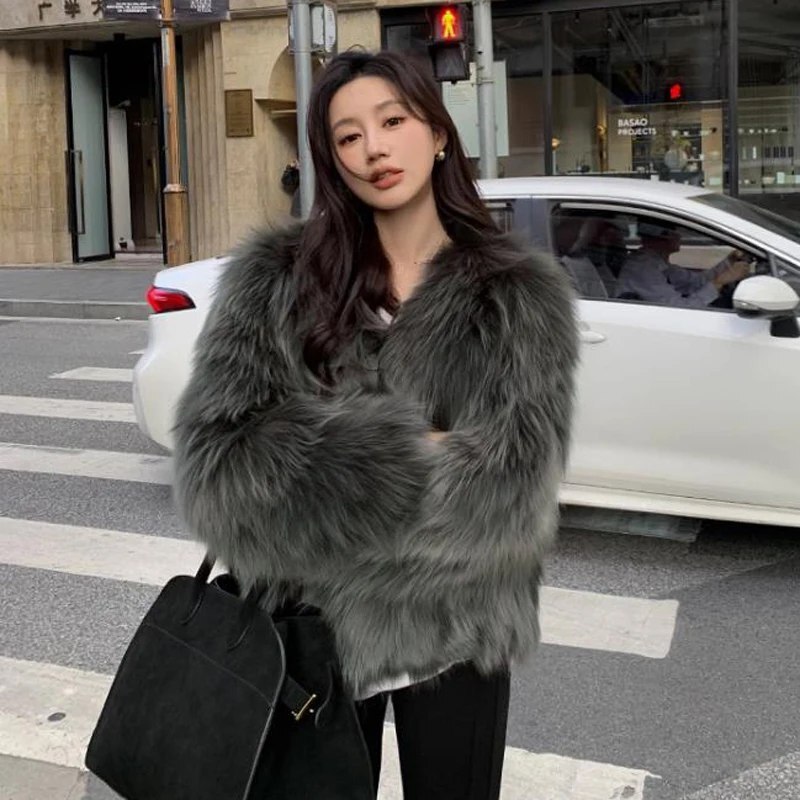 FIGOHR short faux fur coat on AliExpress