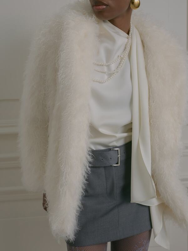 Short eco-fur coat with voluminous pile :: LICHI - Online fashion store