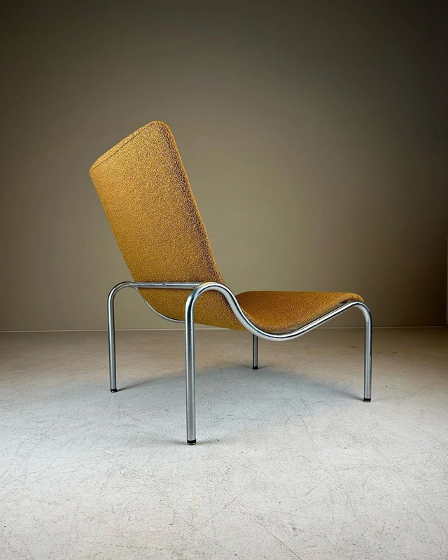 A mid-century modern Stabin Woerden no. 703 Lounge Chair designed by Kho Liang Ie.