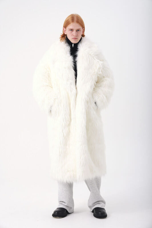 Oversized eco-fur coat, long, white fox