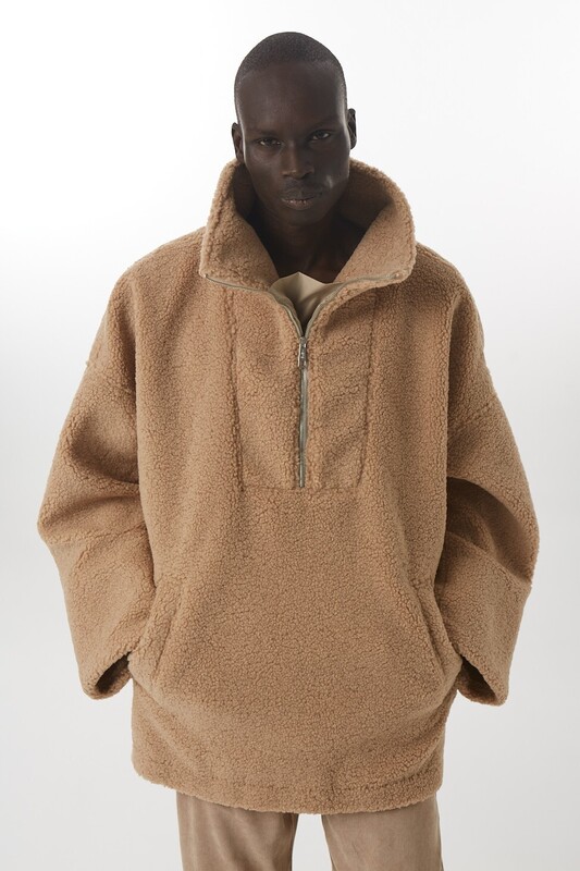Oversized eco-fur anorak, beige