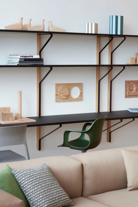 Jasper Morrison's installation at the VitraHaus featuring the Soft Modular Sofa and L'Oiseau birds.