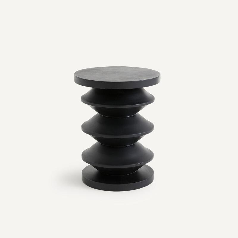 Side table made of solid mango wood Thilde, one size black, La Redoute - buy in Moscow for a price of 29,800 ₽ in the Fields online store