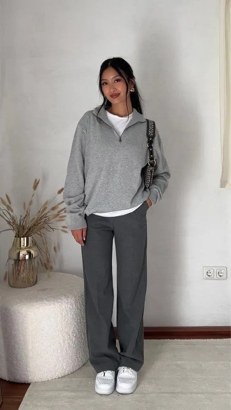 30+ Stunning Corporate Outfits You Need to Try Стильные Школьные Образы 2024, Корейська Вулична Мода, Образ С Серыми Штанами, Серые Штаны Лук, Бізнес Стиль Кежуал, Образы В Школу 2024 С Брюками, Образы В Университет 2024 Осень, Жіночний Стиль, Обр...