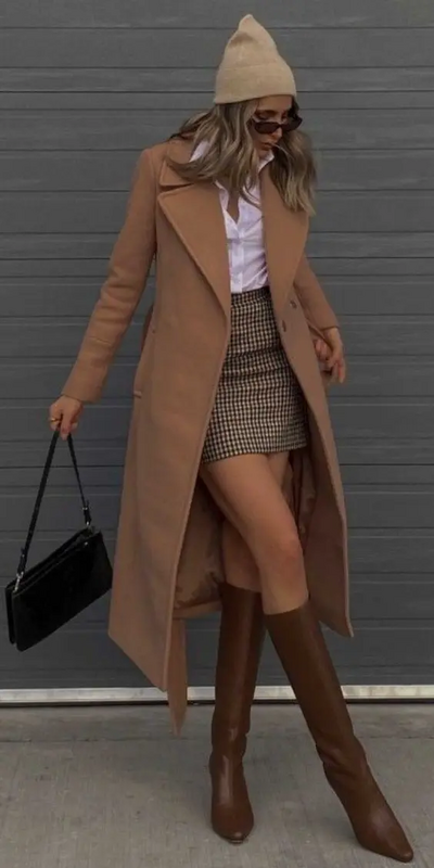 As the crisp autumn air rolls in what better way to embrace the season than with flannel, one of the essentials in autumn wardrobe, the ultimate fall fashion staple, a versatile piece of fabric that effortlessly blends comfort with style. Autumn...