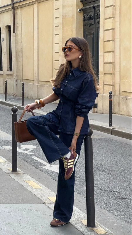 Discover the perfect balance between comfort and professionalism with smart casual women’s fashion. Explore a variety of stylish work outfits that seamlessly transition from the office to after-hours. From chic casual work outfits to versatile off...