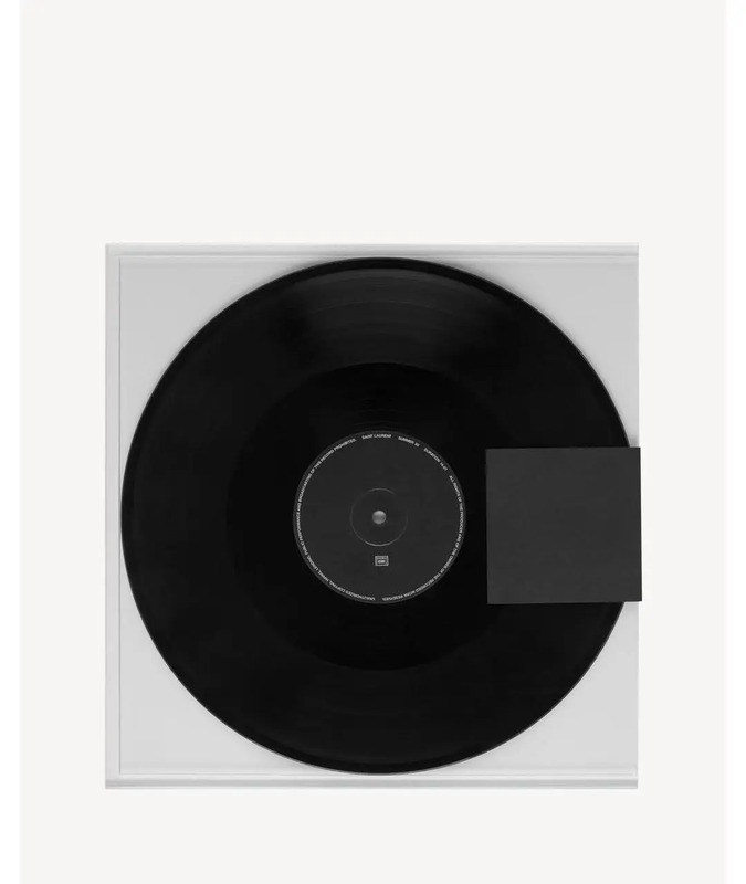 SAINT LAURENT – Technique
