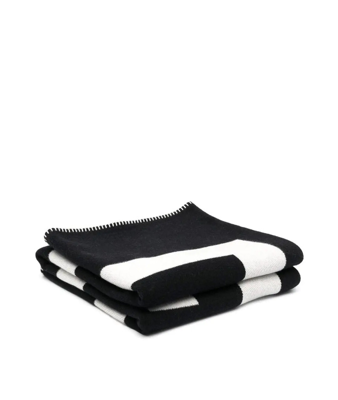 GIVENCHY — Покры...
