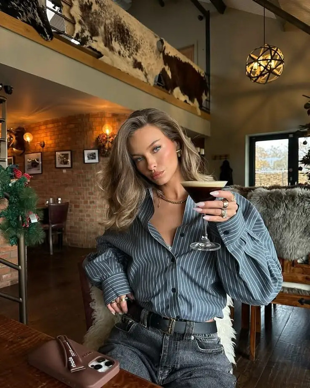 Look For A Restaurant, Clothes For A Restaurant, Look For A Restaurant, Casual Style, Soft Minimalism Outfit, Look For A Restaurant, Style 2026, Baddie Style, Women's Trench Coats
