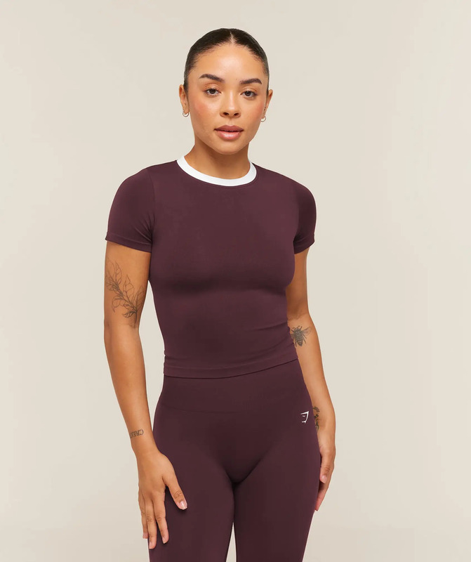 Gymshark Everyday Seamless Contrast T-Shirt - Cherry Purple