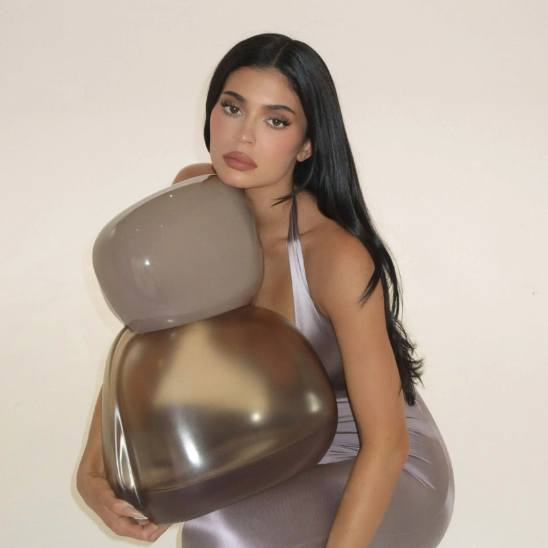 Kylie's End-of-Summer Look Bundle