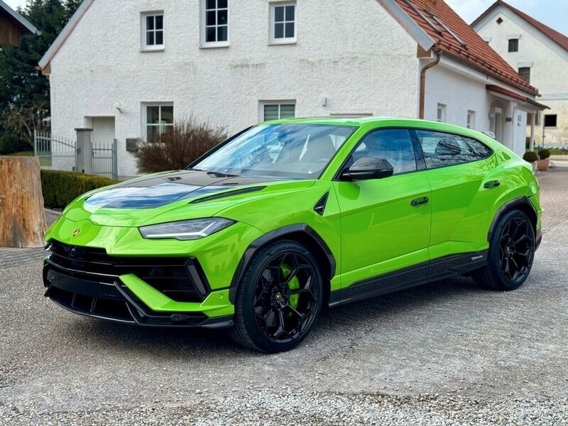Смотрите, какая машина: новый Lamborghini Urus I Рестайлинг Performante 2025 года за 57 000 000 рублей на Авто.ру!