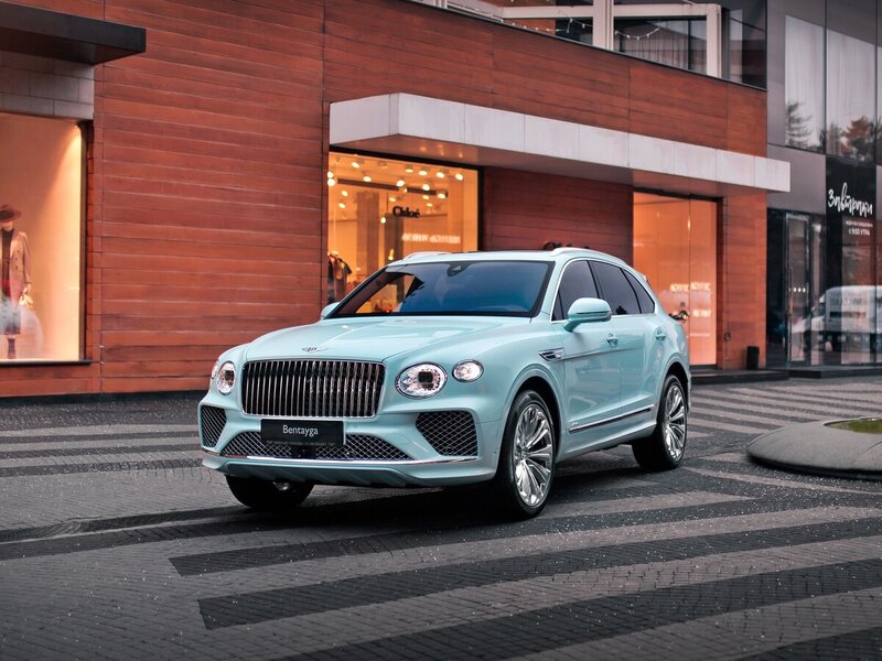 Смотрите, какая машина: новый Bentley Bentayga I Рестайлинг 2024 года за 52 000 000 рублей на Авто.ру!