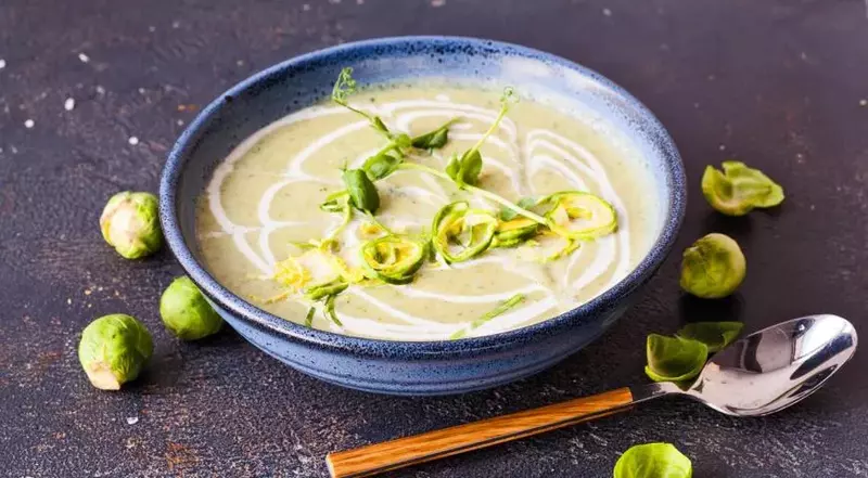 Cream soup of three types of cabbage with cashews, step-by-step recipe with photos for 305 kcal