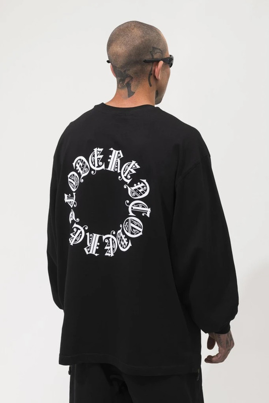 Longsleeve Oversleeve Gothic Round Logo Black