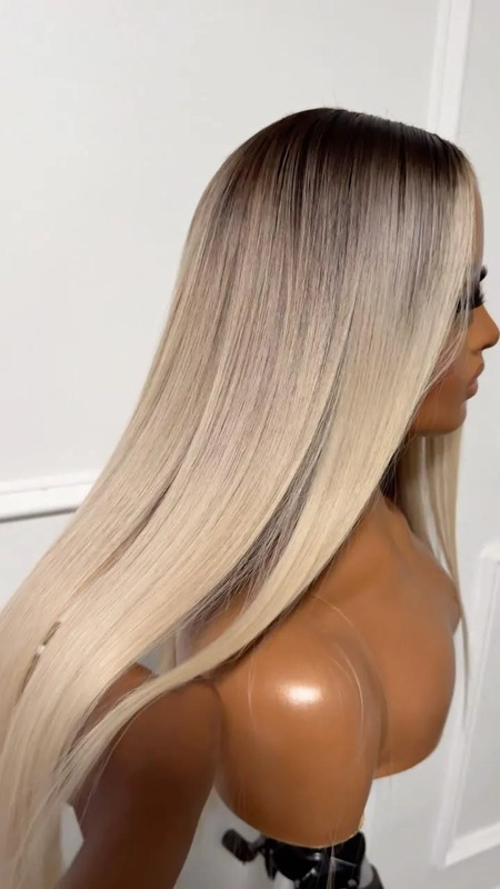 Classy Pearl Blonde Ombre Balayage Blend