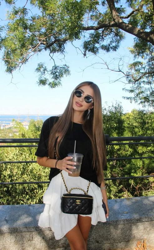 #fashion #style #outfit #summerlook #chicstyle #ootd #odessa #ukrainefashio  #blacksea #chanel #luxurybag #chanelbag #sunnyday #fashionblogger #casualchic #minimalstyle Стиль как искусство. Здесь ты найдёшь модные луки, тренды сезона, капсулы и стильные идеи на каждый день 💄👠 Переходи по ссылке