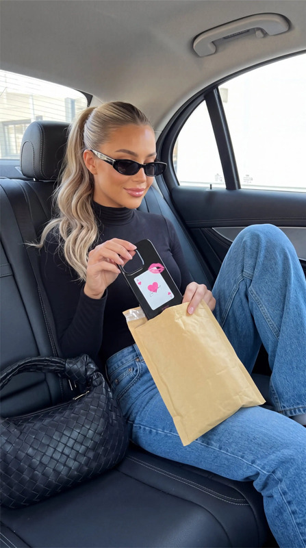unboxing creator influencer pr creative cool girl blonde tan that girl pretty denim phone case