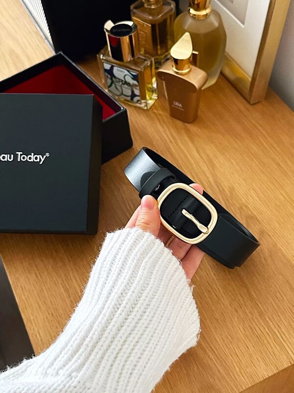 Women's black leather belt gift for the new year, Beau Today