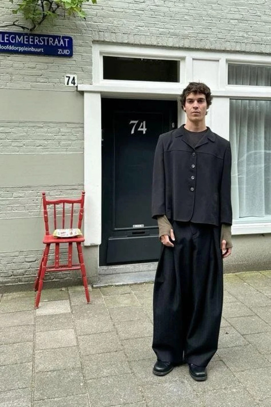 A street style look featuring Dr. Martens shoes.
