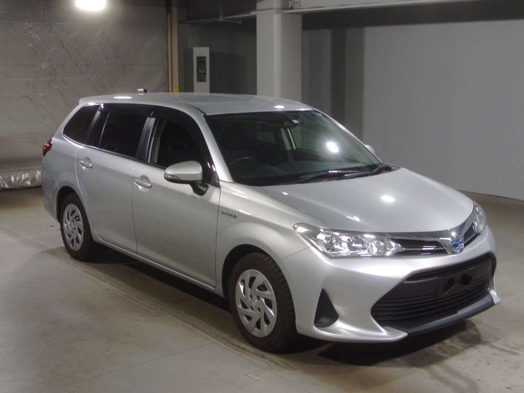 Toyota Corolla Fielder 2016