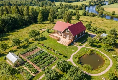 В чем отличие участков под ИЖС и ЛПХ для строительства и ипотеки